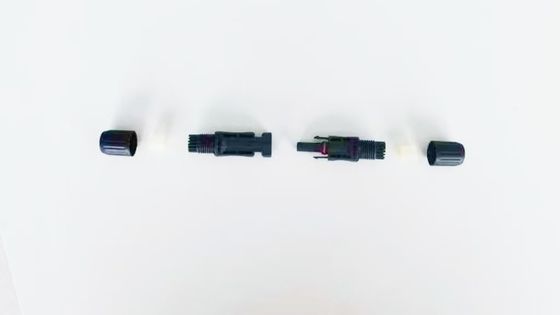 1500 VDC Solar PV Connectors With IP65 / IP68 Protection